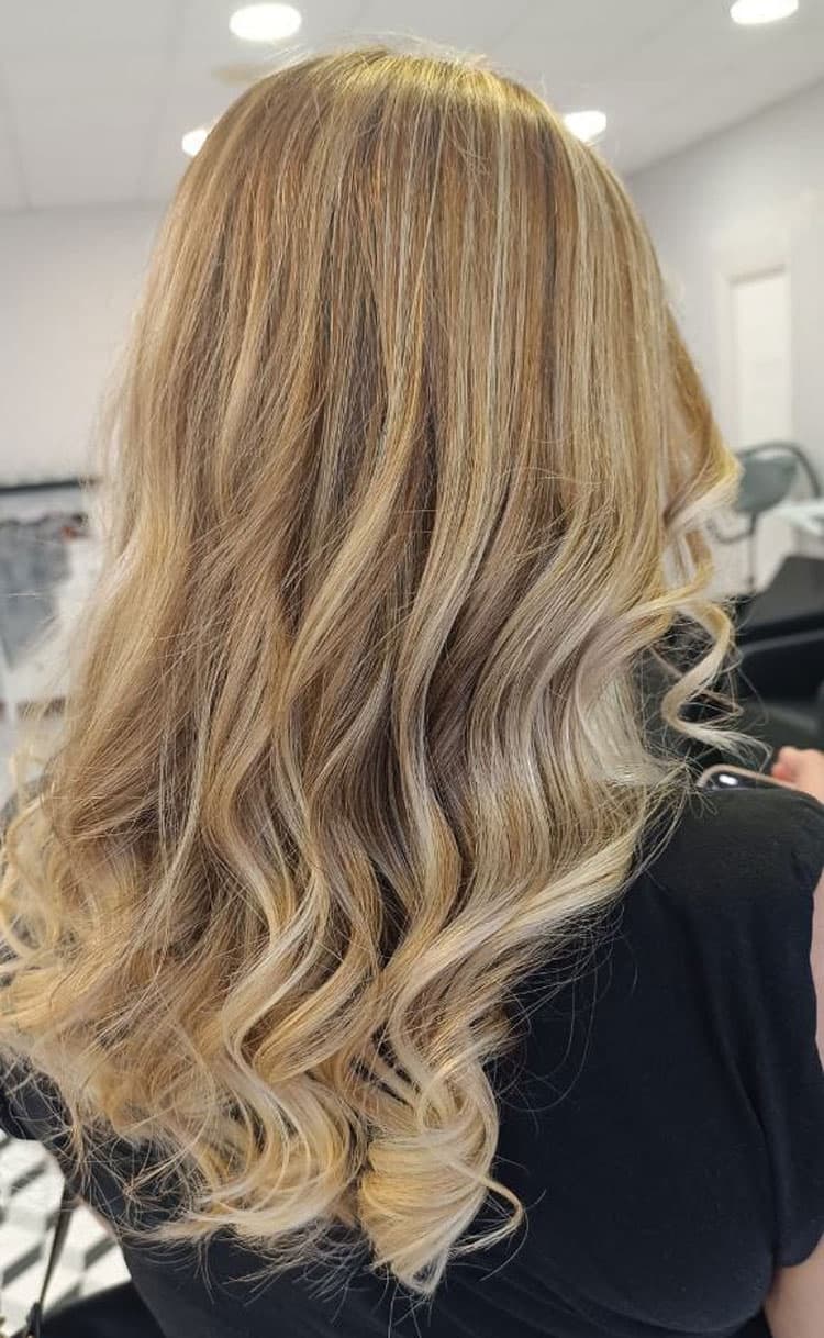 Algunos de nuestros trabajos de peluquería y estética